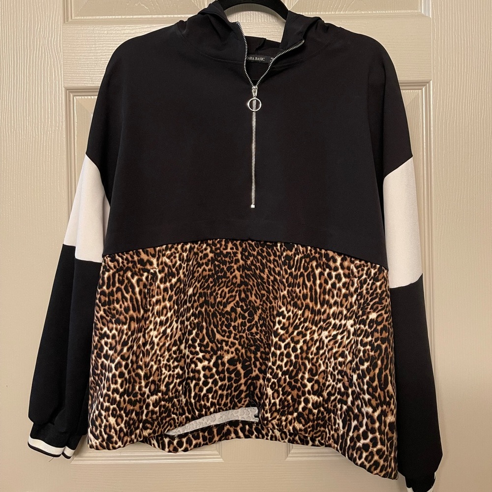 ZARA BASIC ZIP UP CHEETAH PRINT HOODIE